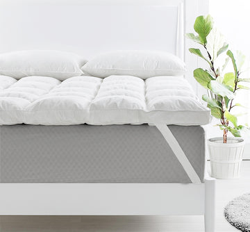 Duck Feather Down Mattress Topper 1800 gsm
